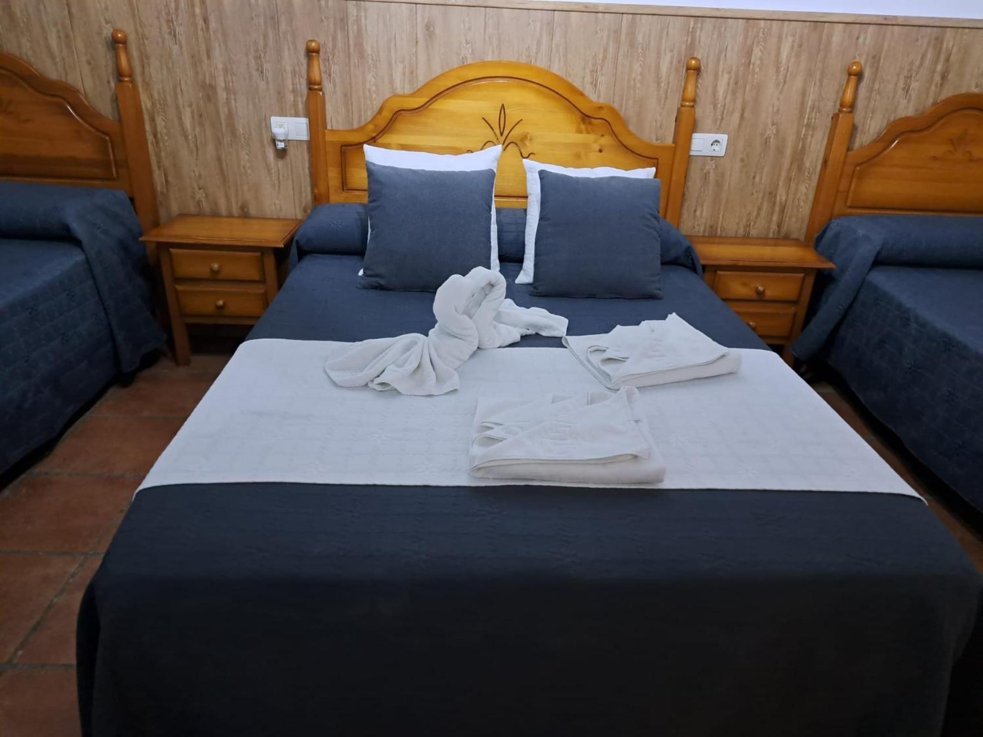 Hostal Breñaverde Gaucín Buitenkant foto